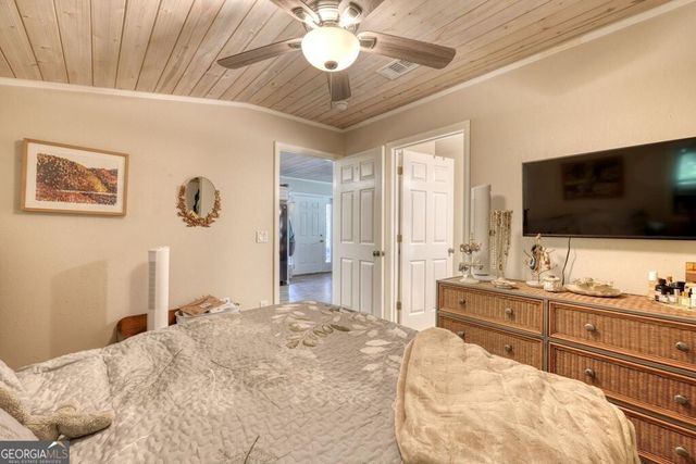 710 Town Mountain Road, Hayesville, NC 28904
