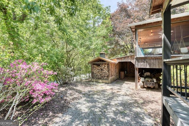710 Town Mountain Road, Hayesville, NC 28904