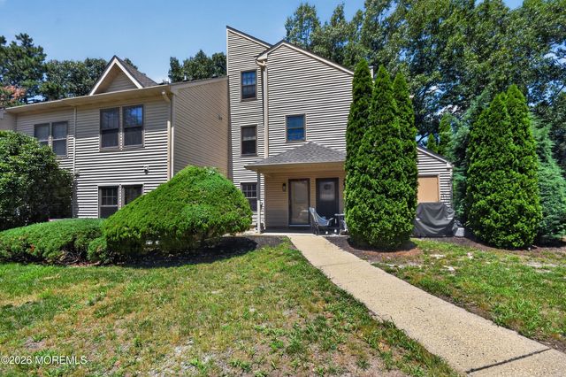 310 Owls Nest Court, Jackson, NJ 08527