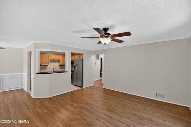 310 Owls Nest Court, Jackson, NJ 08527