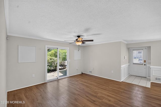 310 Owls Nest Court, Jackson, NJ 08527