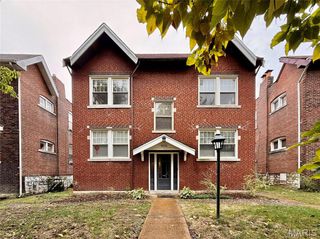 4556 Flad Avenue 1W, St Louis, MO 63110