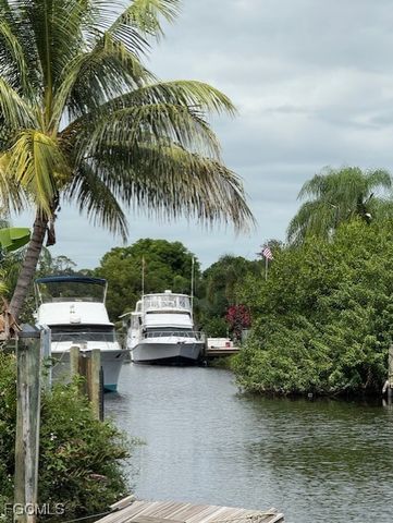 2256 Marina Park DR, Fort Myers, FL 33905