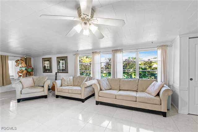 2256 Marina Park DR, Fort Myers, FL 33905