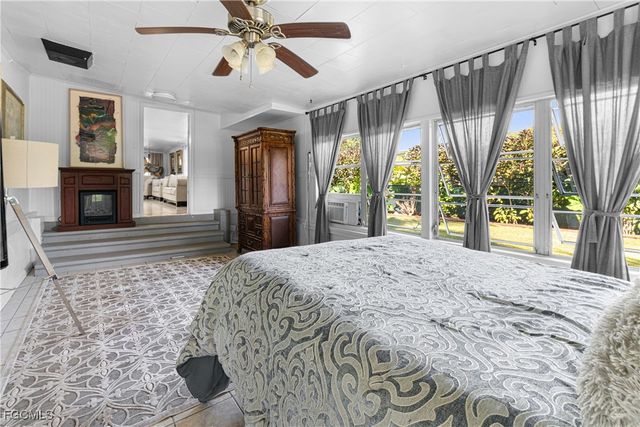 2256 Marina Park DR, Fort Myers, FL 33905