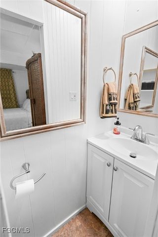 2256 Marina Park DR, Fort Myers, FL 33905