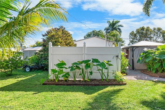 2256 Marina Park DR, Fort Myers, FL 33905