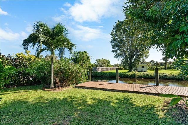 2256 Marina Park DR, Fort Myers, FL 33905