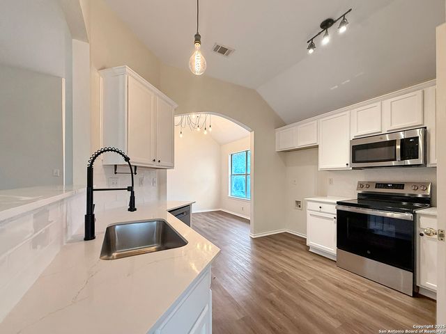 2242 Ranch Estates Blvd, New Braunfels, TX 78130