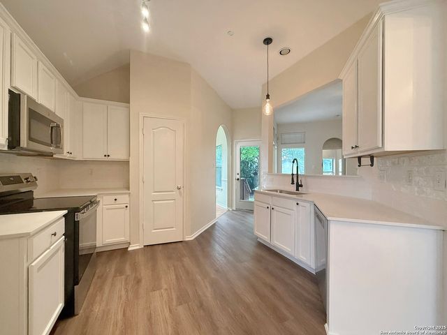 2242 Ranch Estates Blvd, New Braunfels, TX 78130