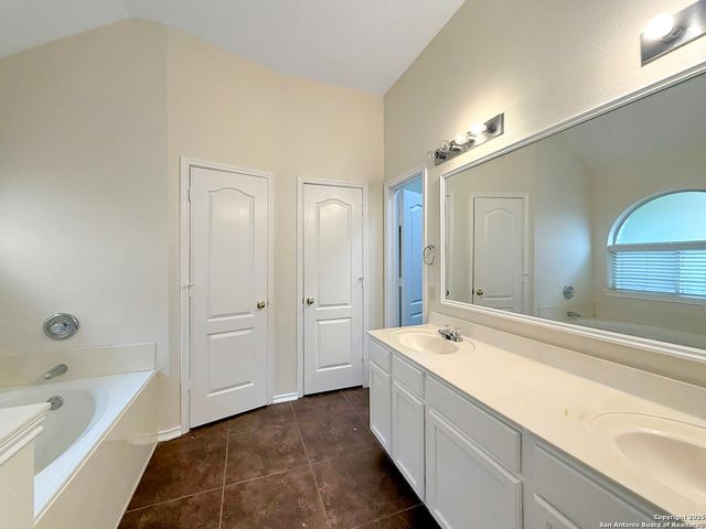 2242 Ranch Estates Blvd, New Braunfels, TX 78130