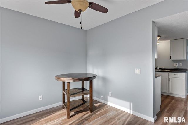 130 Genoa Drive, Springfield, IL 62703