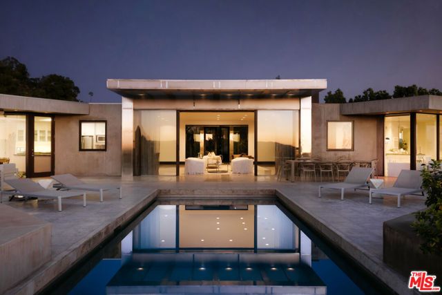 301 Trousdale Place, Beverly Hills, CA 90210