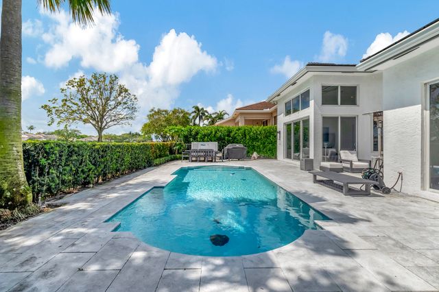 4114 NW Briarcliff Circle, Boca Raton, FL 33496