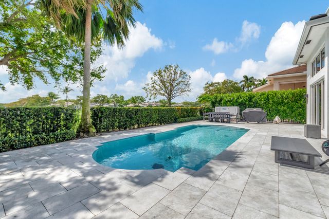 4114 NW Briarcliff Circle, Boca Raton, FL 33496
