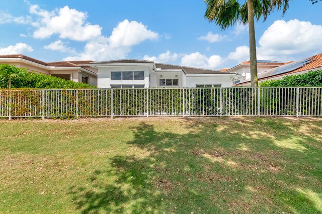 4114 NW Briarcliff Circle, Boca Raton, FL 33496