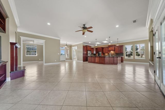 22894 Blue Jay Lane, Anderson, CA 96007