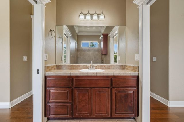 22894 Blue Jay Lane, Anderson, CA 96007