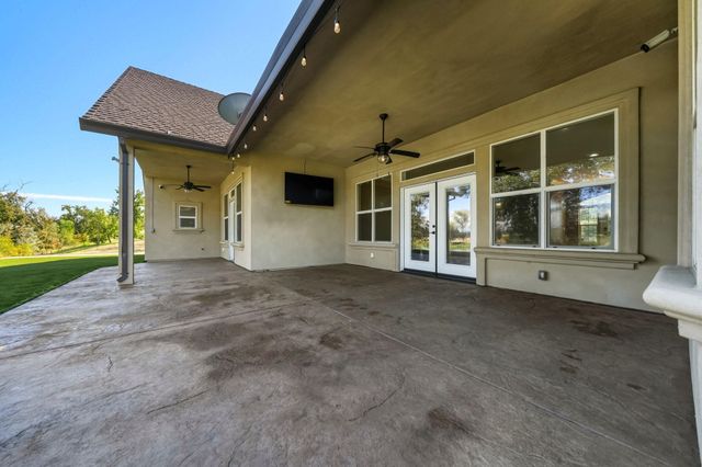 22894 Blue Jay Lane, Anderson, CA 96007