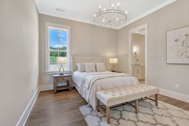 7051 Kinderhook Rd, Nashville, TN 37221