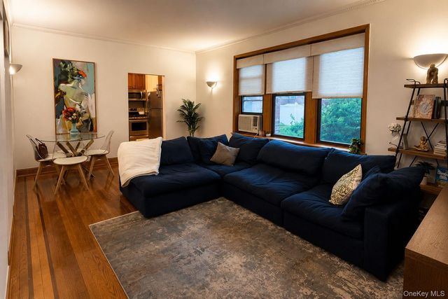 16015 Powells Cove Boulevard C7, Whitestone, NY 11357
