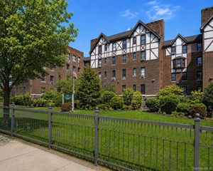 16015 Powells Cove Boulevard C7, Whitestone, NY 11357