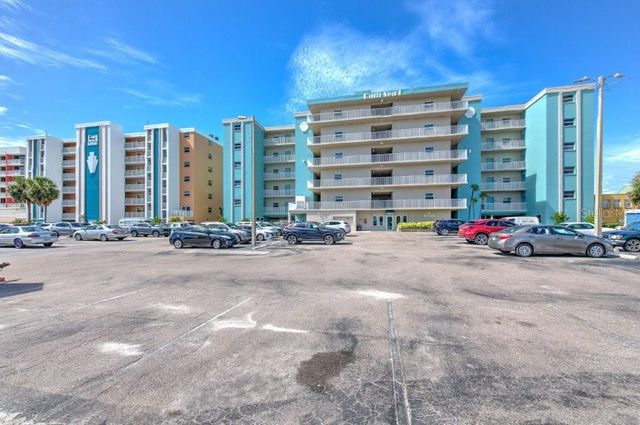 17200 GULF BOULEVARD 401, North Redington Beach, FL 33708