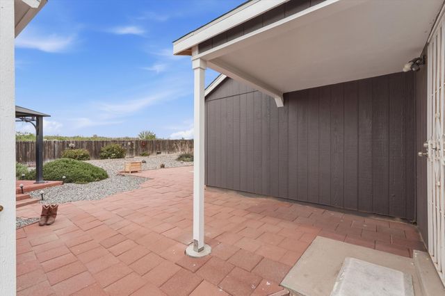 1741 Blueberry Drive NE, Rio Rancho, NM 87144
