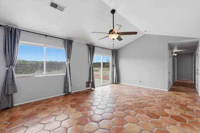 1741 Blueberry Drive NE, Rio Rancho, NM 87144