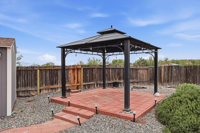 1741 Blueberry Drive NE, Rio Rancho, NM 87144
