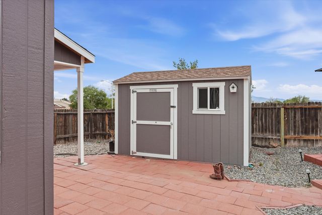 1741 Blueberry Drive NE, Rio Rancho, NM 87144