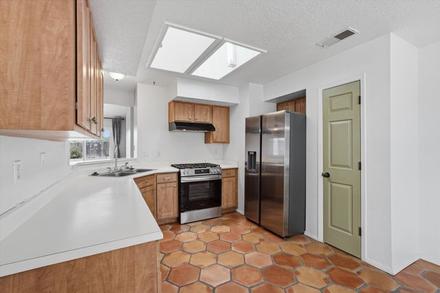 1741 Blueberry Drive NE, Rio Rancho, NM 87144