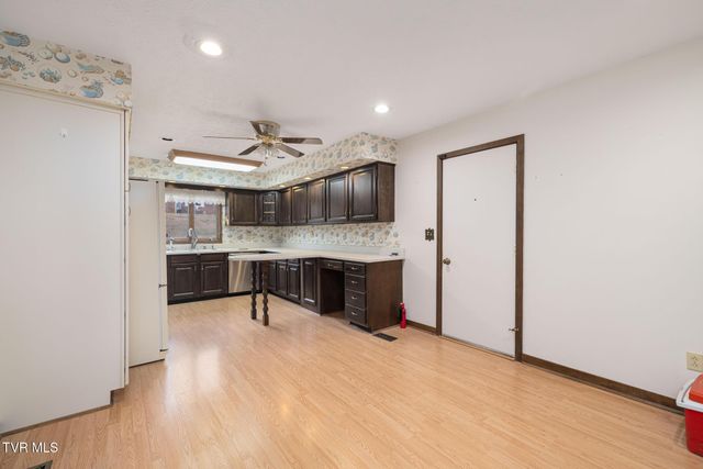 2129 Welch Road, Kingsport, TN 37660