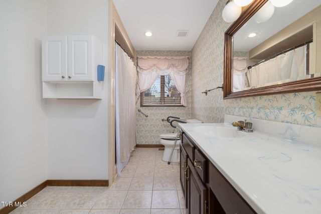 2129 Welch Road, Kingsport, TN 37660