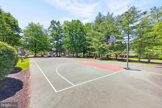 17 DUNMOOR CT N, Trenton, NJ 08690