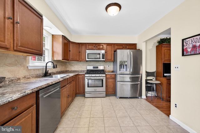 17 DUNMOOR CT N, Trenton, NJ 08690