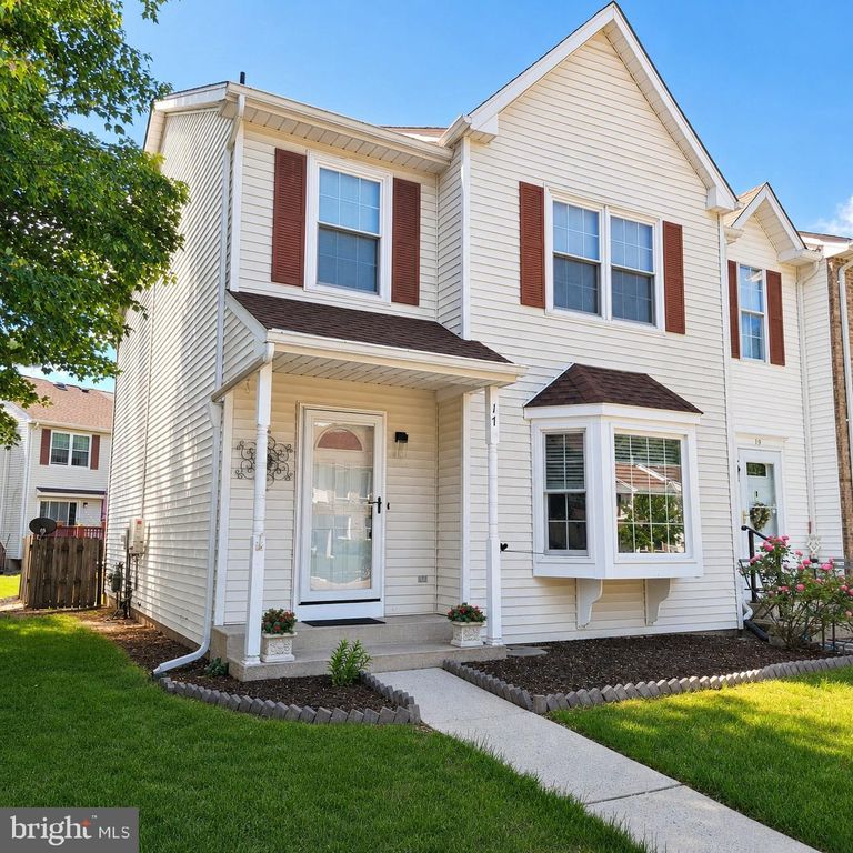 17 DUNMOOR CT N, Trenton, NJ 08690