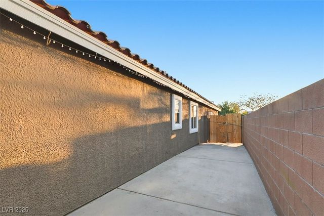 6612 Ringbill Court, North Las Vegas, NV 89084