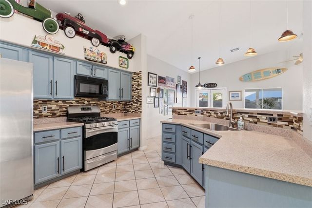 6612 Ringbill Court, North Las Vegas, NV 89084