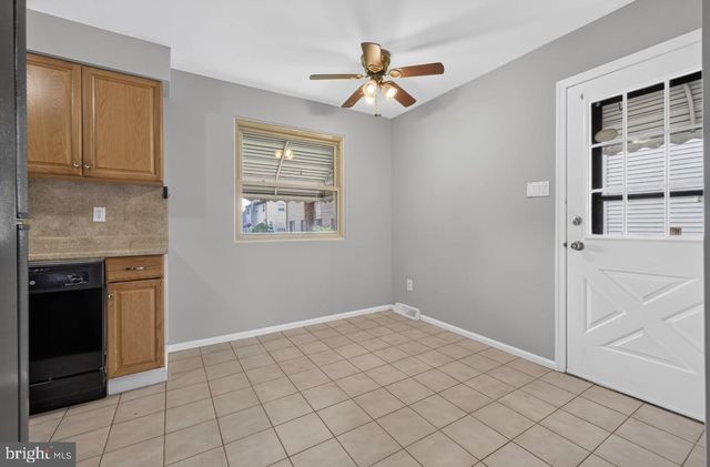 21 UPLAND RD, Brookhaven, PA 19015