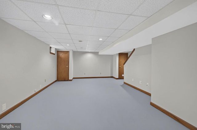 21 UPLAND RD, Brookhaven, PA 19015