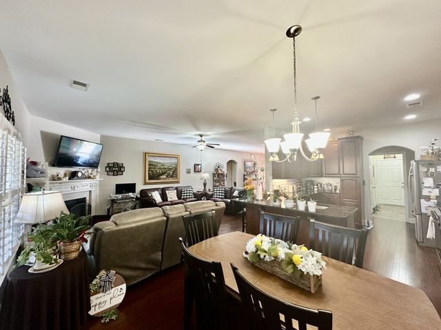 547 Cloverhill Ln, Lebanon, TN 37090