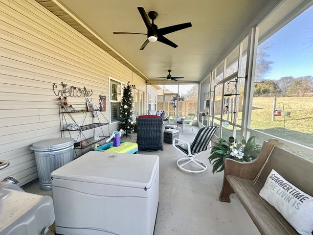 547 Cloverhill Ln, Lebanon, TN 37090