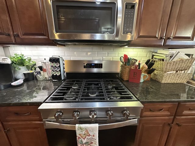 547 Cloverhill Ln, Lebanon, TN 37090