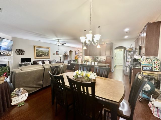 547 Cloverhill Ln, Lebanon, TN 37090