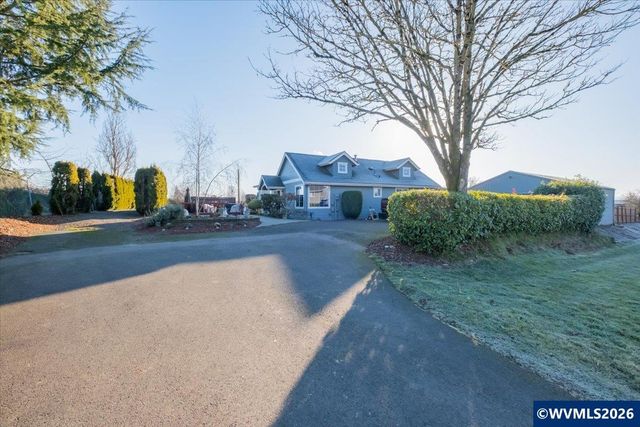 1005 Foxglove Ln, Mt Angel, OR 97362