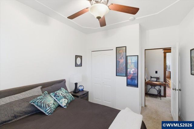 1005 Foxglove Ln, Mt Angel, OR 97362