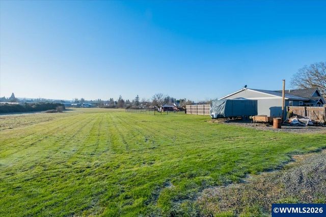 1005 Foxglove Ln, Mt Angel, OR 97362