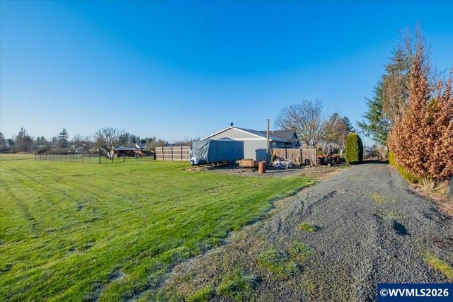 1005 Foxglove Ln, Mt Angel, OR 97362