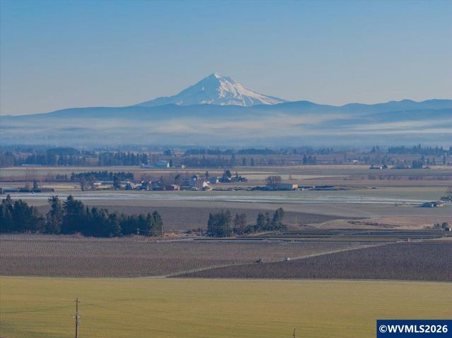 1005 Foxglove Ln, Mt Angel, OR 97362